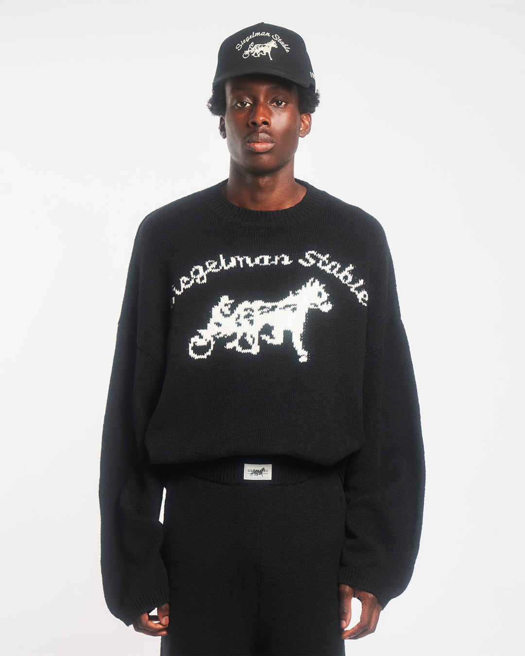 Logo Knit